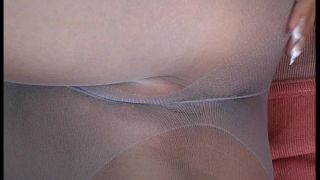 CamelToe radka v scene2 (mp4)-9