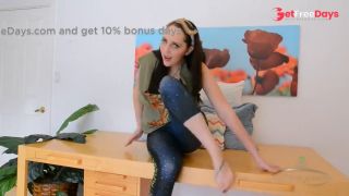 [GetFreeDays.com] Nickey shows off her thrilling young bush Porn Stream May 2023-1