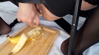 AnnaBUST - Banana in my big adult vagina close up-9
