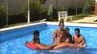 Laoura - BTS - swimming pool and 4 boys Teen-3