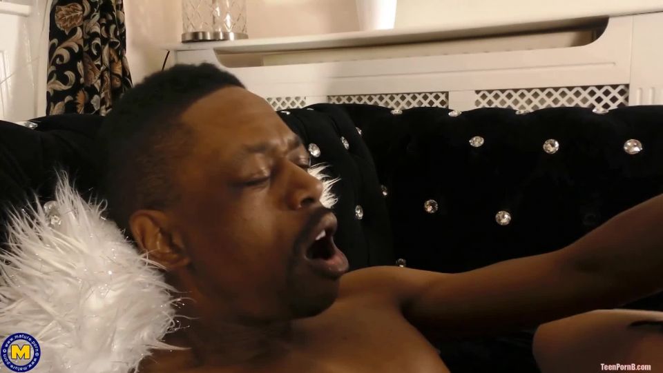 online video 28 This Tall Milf Catches A Big Dicked Black Guy Masturbate - fetish - interracial sex porn male medical fetish