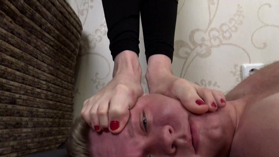 Under Sweet Weight – Vicky 4 Femdom