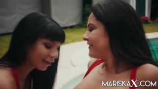 Hot lesbian scene Mariska - Valentina Ricci - 06/26/20-2