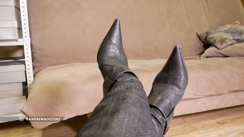 [GetFreeDays.com] Christina Leather Boots boot fetish