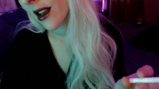 AnnieO - Sexy model annieo gives tribute to her smoking fetish fans - Smoking-2