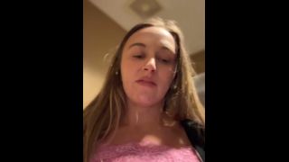 Riley Reid Riley Reid - No Roses  Blowjob-9