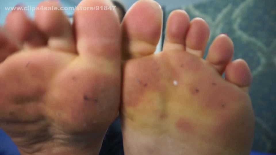 Cum4brats - Filthy feet addict on pov male feet fetish