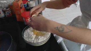 Indigo White Pt 2MAKING A PORNHUB CAKE¡ - INDIGO WHITE - 1080p-1