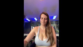 Milf Carmen Valentina, Madison Wilde Carmen Valentinas pervy instincts have kicked in-2