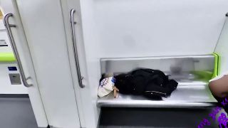 XGXMM95 - I took off my skirt on the subway and a man touched and licked me.-2