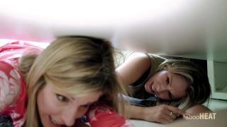 7181 Nikki Brooks Cory Chase Busty StepMom Is Stuck Again Stu...-2