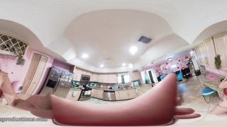 Ginarys Giantess Adventures – VR 360 You Are Prepared To Be Eaten By Amazon Giantess Vanessa Rain.-3