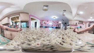 Ginarys Giantess Adventures – VR 360 You Are Prepared To Be Eaten By Amazon Giantess Vanessa Rain.-4