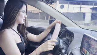 tianasanders - tiana a sido descubierta cachonda en su auto.-2
