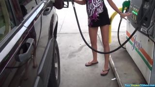 Pregnant wife gas station flashing-1
