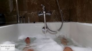 online porn clip 42 Maitresseivy - Un Bain Chaud Avec Moi Et Mes Pieds En Tunisie - UltraHD 2160p - femdom - asian girl porn cute feet fetish-7