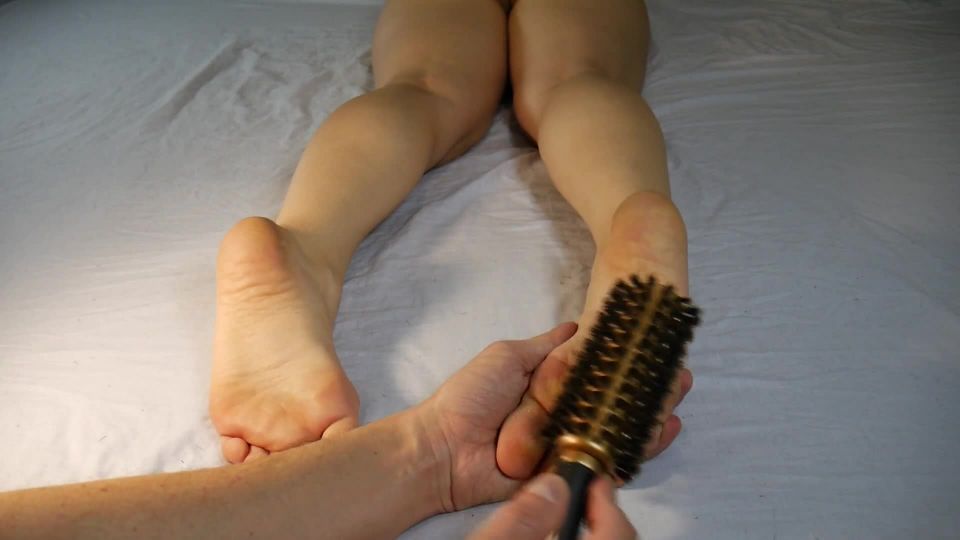 Brush Tickling Feet, Huge Tickle Orgasm Foot!