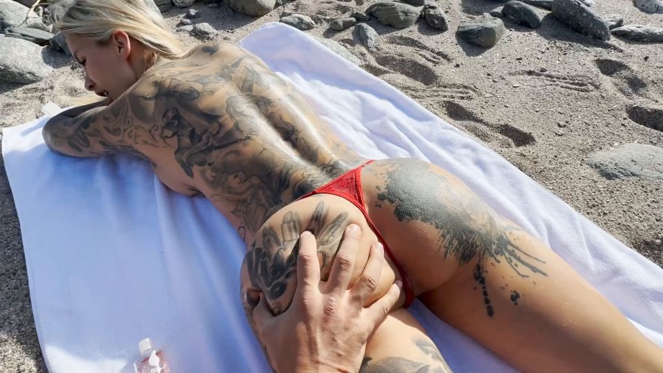 Jill Hardener Fucked In The River By Stranger Nature Public Sex
