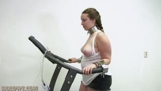 Hucows.com- Vina on the treadmill-2