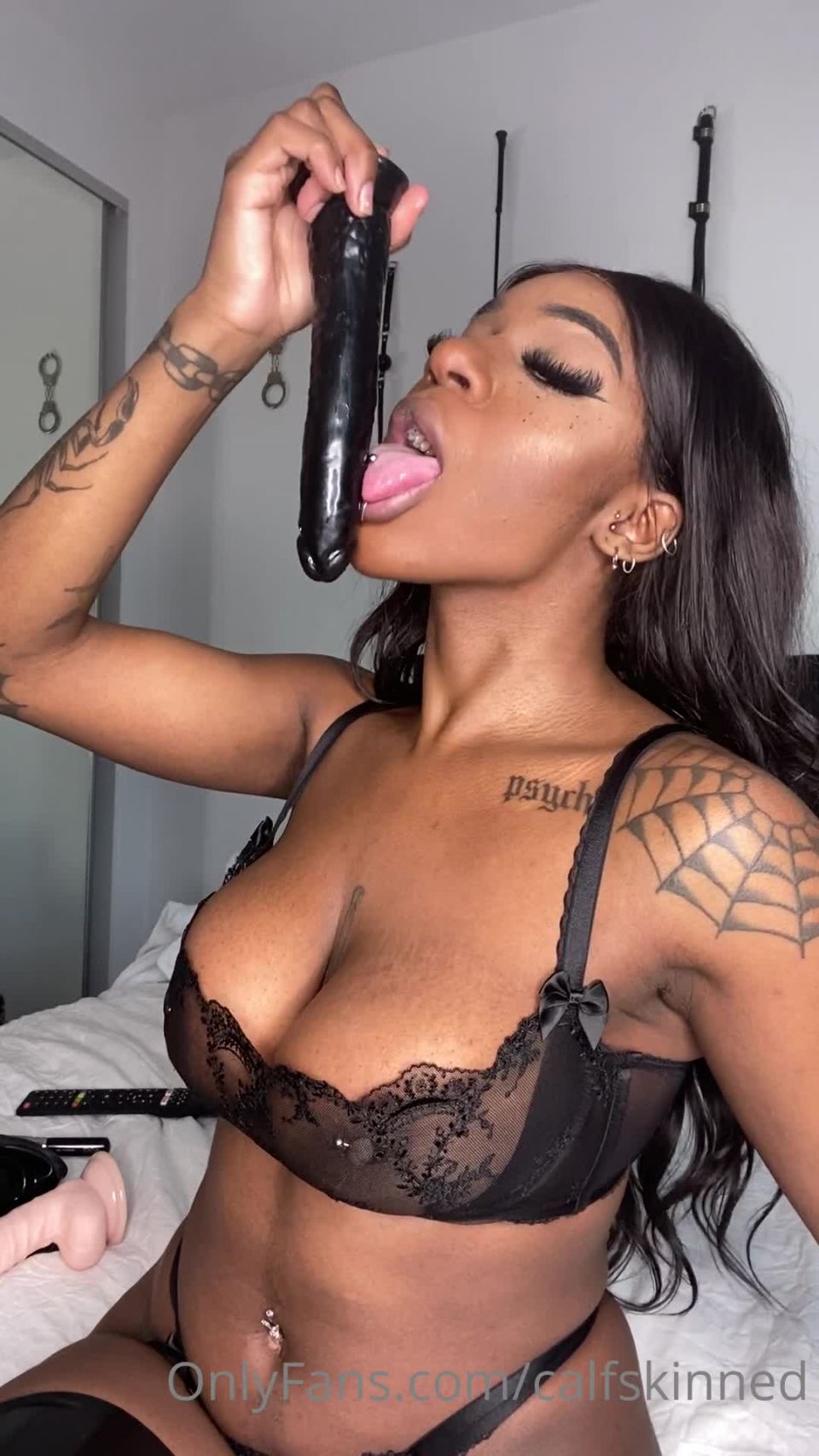 Goddess Armani - calfskinned () Calfskinned - dont you wish this was your dick i was deepthroating 15-05-2020