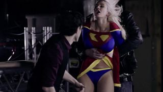 Super Girl Vs The Joker-3