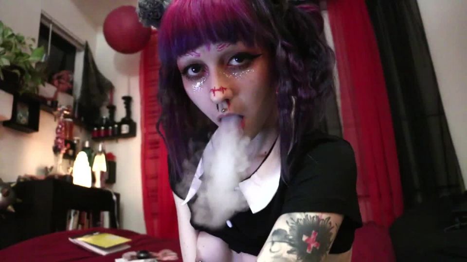 goth_smoking_1