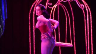 Dita Von Teese-5