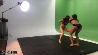 Lora Cross Bts Female Fighting Lora Vs Tapered P  Lora Cross   Abs-1