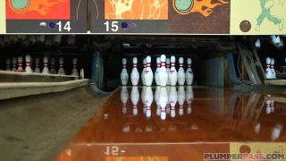 Bunny's Bowling Balls-0