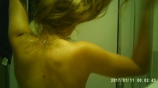 blondevoyeurshower-1