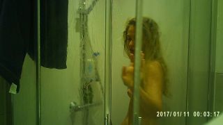 blondevoyeurshower-5