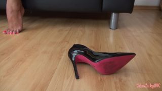 porn video 48 mandy dee femdom femdom porn | Goddess Ziaregal - Siletto dangling | dangling shoe-9