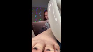 online video 29 muscle femdom femdom porn | GracefulgraceXO – Unaware Pov Tiny In My Office | giantess video-0