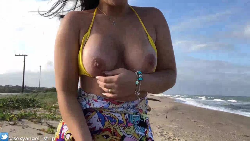 Emanuelly Raquel142 - JOI On The Beach Public Nudity Voyeur