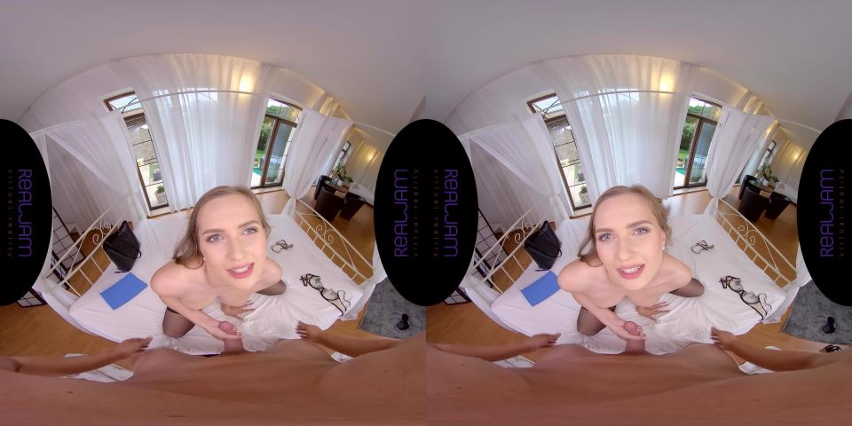 Estate Agent Cruz - Stacy Cruz Oculus, Go 4K