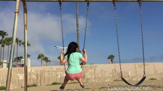 Luscious Lopez[0346464] slow motion： big ass in short shorts on a swing #merica #lusciouslopez [2017-07-04]-0