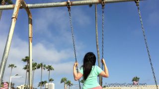 Luscious Lopez[0346464] slow motion： big ass in short shorts on a swing #merica #lusciouslopez [2017-07-04]-7