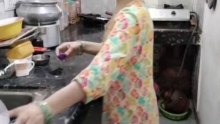 Hot Sex Muslim girlfriend ko ghar me band kar ke jabar dasti pela-3