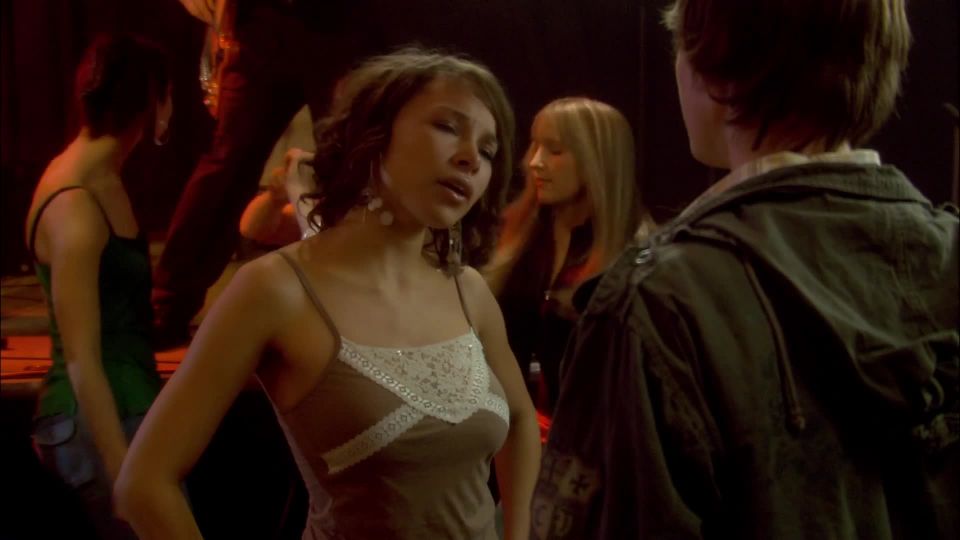 Jessica Parker Kennedy, Natalie McFetridge – Decoys 2 (2007) HD 1080p - [Celebrity porn]