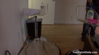 online xxx video 9 Veronica Rodriguez Behind the Scenes - foot - feet porn the best foot fetish-1