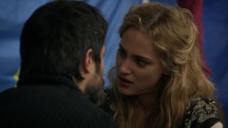 Nora Arnezeder, Lola Kirke – Mozart in the Jungle s01e09 (2014) HD 1080p - (Celebrity porn)-0