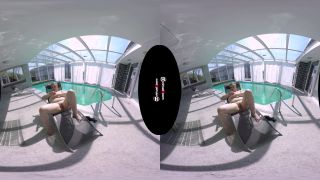 Chubby Mature Virtual Masturbating At The Pool-6