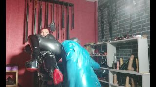 online adult video 31 Latex play with my slave Faith on feet porn hotwife fetish-7