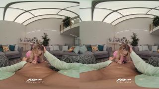 Petite Ann Joy Doesn'T Want To Waste A Moment-1