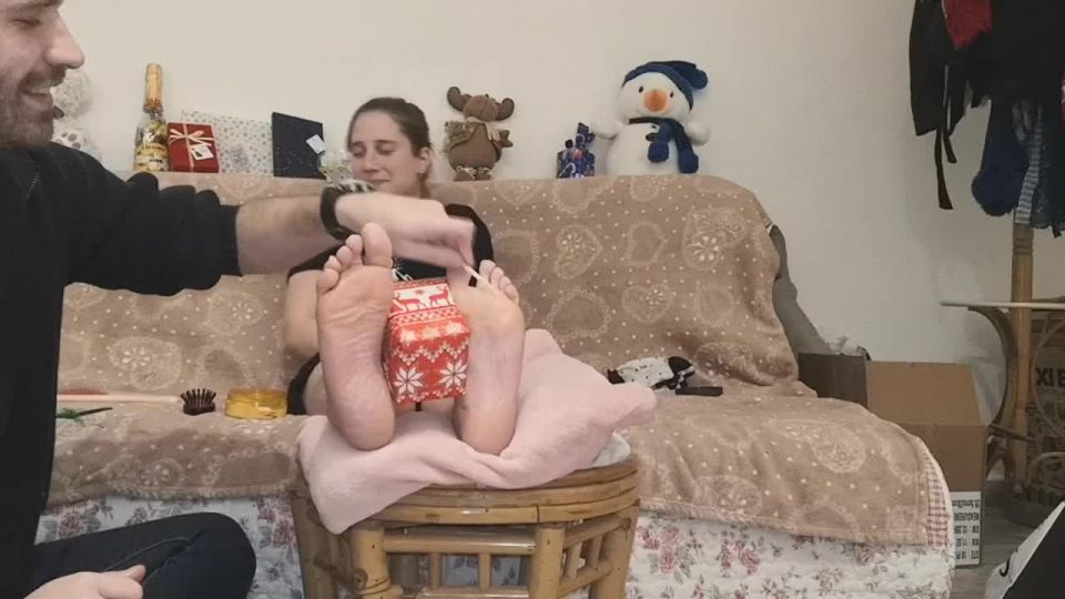 BeautifulGirlsTickledProductions - Merry Christmas 2019 with Syana Tickling!