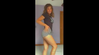 Makayla Bennett - missmakaylabennett () Missmakaylabennett - booty booty booty rockin everywhere 14-08-2020-1