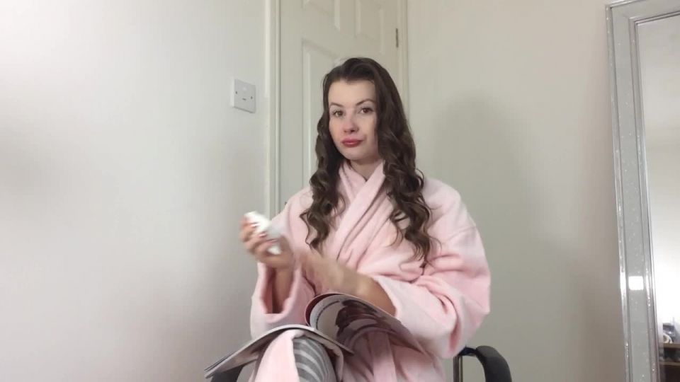 online clip 36 Brook Logan – Full Cold And Looking Threw Magazine 720p | brunette | fetish porn anikka albrite femdom