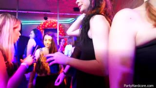 PartyHardcoreGoneCrazy ph2018-02-07 1280 - Cam 3 -0