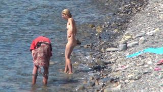 Nudist video  01030-5