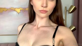 Eva de Vil () Video its way too hot to be filming in all this lea 19-06-2021-9